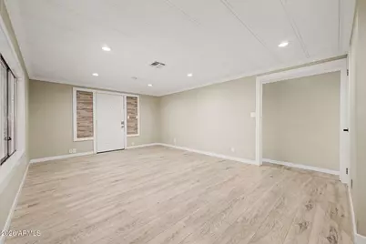 952 S Esperanza Avenue, Mesa, AZ 85208 - Photo 8