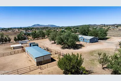 2770 N Mountain Meadow Road, Chino Valley, AZ 86323 - Photo 2