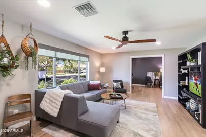8145 N 1st Drive, Phoenix, AZ 85021 - Photo 4