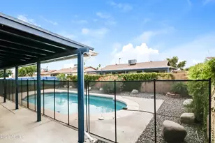 10624 N 47th Dr, Glendale, AZ 85304 - Photo 2
