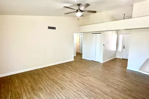 146 W Ivyglen St, Mesa, AZ 85201 - Photo 4