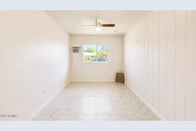 6736 W Vernon Avenue, Phoenix, AZ 85035 - Photo 22