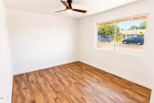 6736 W Vernon Ave, Phoenix, AZ 85035 - Photo 16