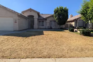 8918 W Paradise Ln, Peoria, AZ 85382 - Photo 2