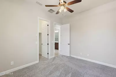 1328 W Cavedale Drive, Phoenix, AZ 85085 - Photo 32