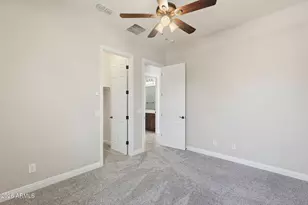 1328 W Cavedale Dr, Phoenix, AZ 85085 - Photo 32
