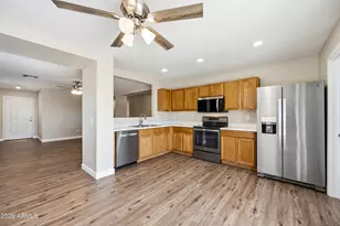 2851 E Cherry Hills Dr, Chandler, AZ 85249 - Photo 10