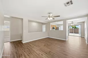 2851 E Cherry Hills Dr, Chandler, AZ 85249 - Photo 2
