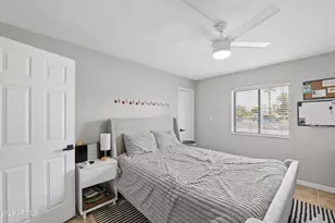 3825 E Camelback Road E, Phoenix, AZ 85018 - Photo 16