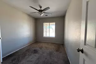 10206 W Devonshire Dr, Arizona City, AZ 85123 - Photo 8