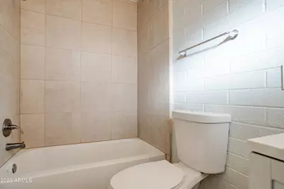 210 E Jones Avenue # 7, Phoenix, AZ 85040 - Photo 16