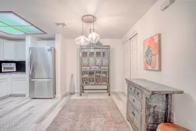 10410 N Cave Creek Road #1111, Phoenix, AZ 85020 - Photo 2