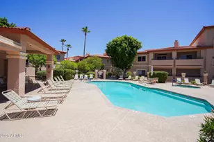 10410 N Cave Creek Rd, Phoenix, AZ 85020 - Photo 20