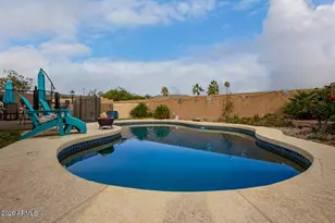 1320 E Cottonwood Ln, Phoenix, AZ 85048 - Photo 1