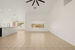 1320 E Cottonwood Ln, Phoenix, AZ 85048 - Photo 12