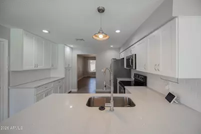 3715 E Sweetwater Avenue, Phoenix, AZ 85032 - Photo 8