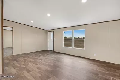 5744 N Lakeview Drive, Casa Grande, AZ 85194 - Photo 2