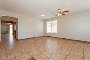 49 E Mill Reef Dr, San Tan Valley, AZ 85143 - Photo 4