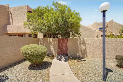 4213 W Calavar Road, Phoenix, AZ 85053 - Photo 24