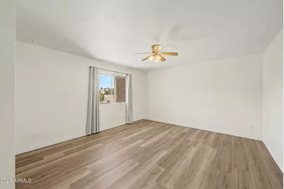 4213 W Calavar Road, Phoenix, AZ 85053 - Photo 16