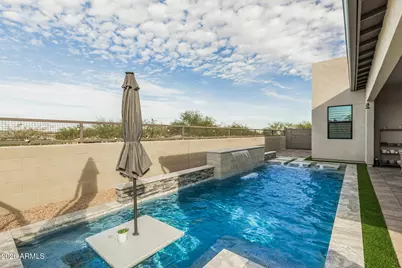 712 E Buist Avenue, Phoenix, AZ 85042 - Photo 8