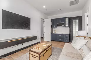 712 E Buist Ave, Phoenix, AZ 85042 - Photo 36