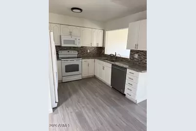 3033 S Longmore --, Mesa, AZ 85202 - Photo 4