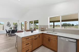 8585 N 108th Dr, Peoria, AZ 85345 - Photo 10