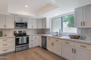 8330 E San Benito Dr, Scottsdale, AZ 85258 - Photo 10