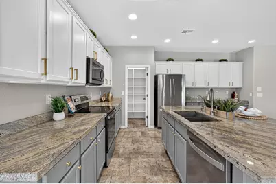 32826 N Pebble Creek Drive, San Tan Valley, AZ 85143 - Photo 6