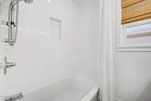 4231 E Catalina Dr, Phoenix, AZ 85018 - Photo 32