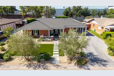 4231 E Catalina Drive, Phoenix, AZ 85018 - Photo 1