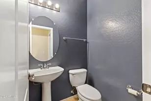 2256 E Huntington Dr, Phoenix, AZ 85040 - Photo 14