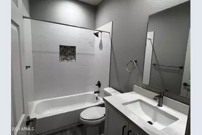 8017 S 6th Drive, Phoenix, AZ 85041 - Photo 8