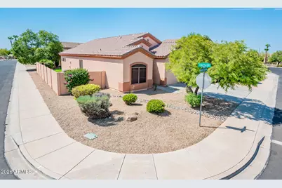 13503 W Monte Vista Circle, Goodyear, AZ 85395 - Photo 2