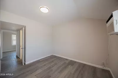 864 E Chandler Boulevard #Apt 3, Chandler, AZ 85225 - Photo 6
