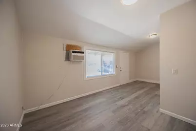 864 E Chandler Boulevard #Apt 3, Chandler, AZ 85225 - Photo 4