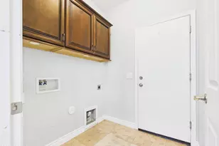 17648 W Lisbon Ln, Surprise, AZ 85388 - Photo 6