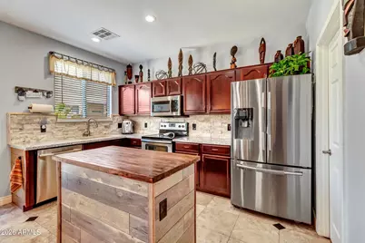 17648 W Lisbon Lane, Surprise, AZ 85388 - Photo 2