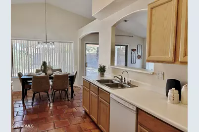 642 E Park Avenue, Chandler, AZ 85225 - Photo 8