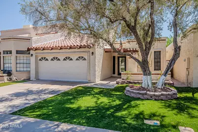 2043 W Nopal Avenue, Mesa, AZ 85202 - Photo 2