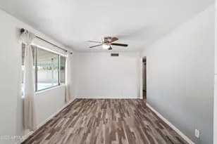 735 S Spencer, Mesa, AZ 85204 - Photo 8