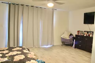 3491 W Desert Hills Dr, Phoenix, AZ 85029 - Photo 10