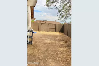 3941 W Desert Hills Drive, Phoenix, AZ 85029 - Photo 36