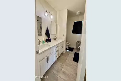 3941 W Desert Hills Drive, Phoenix, AZ 85029 - Photo 34