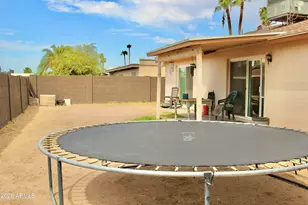 3941 W Desert Hills Dr, Phoenix, AZ 85029 - Photo 38