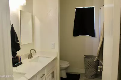 3491 W Desert Hills Drive, Phoenix, AZ 85029 - Photo 20