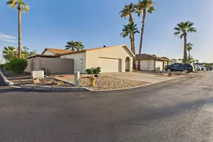 4033 W Griswold Rd, Phoenix, AZ 85051 - Photo 4