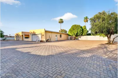10439 N 64th Street, Paradise Valley, AZ 85253 - Photo 48