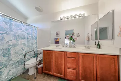 16600 W Desert Bloom Street, Goodyear, AZ 85338 - Photo 20